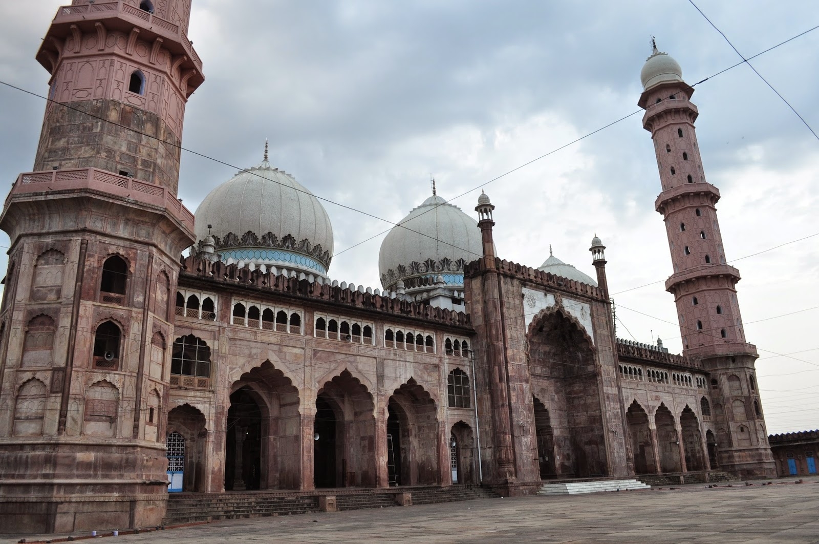 Tajul Masajid Mosque