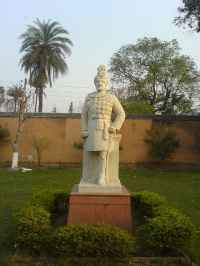 Maharaja Nhupinder Singh Monument